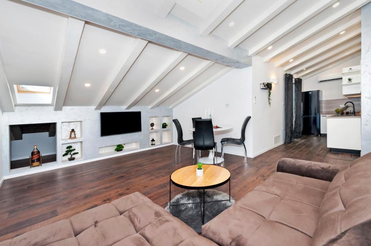 Deluxe Apartments A&A - 2 Rovinj Extérieur photo