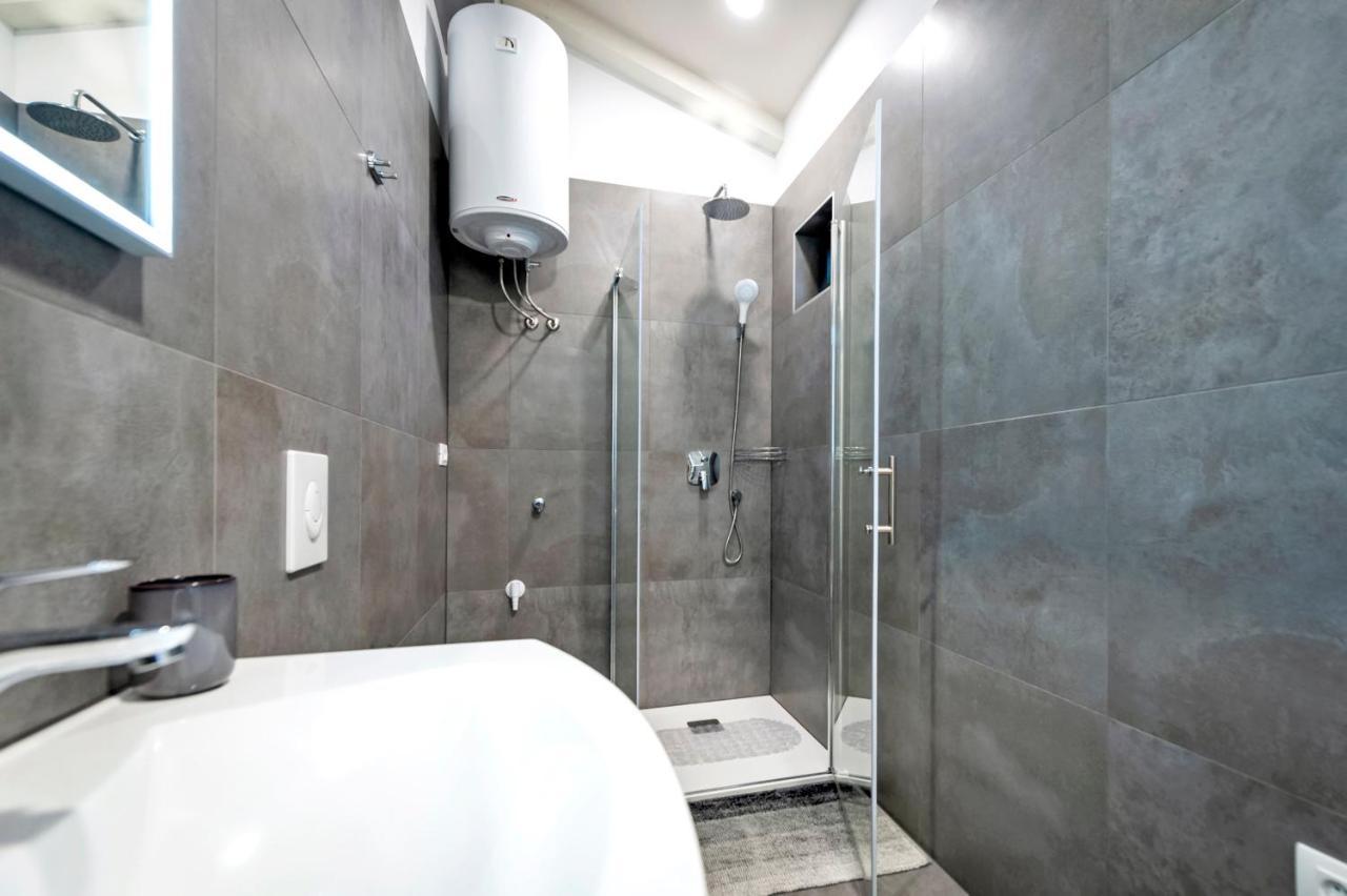 Deluxe Apartments A&A - 2 Rovinj Extérieur photo