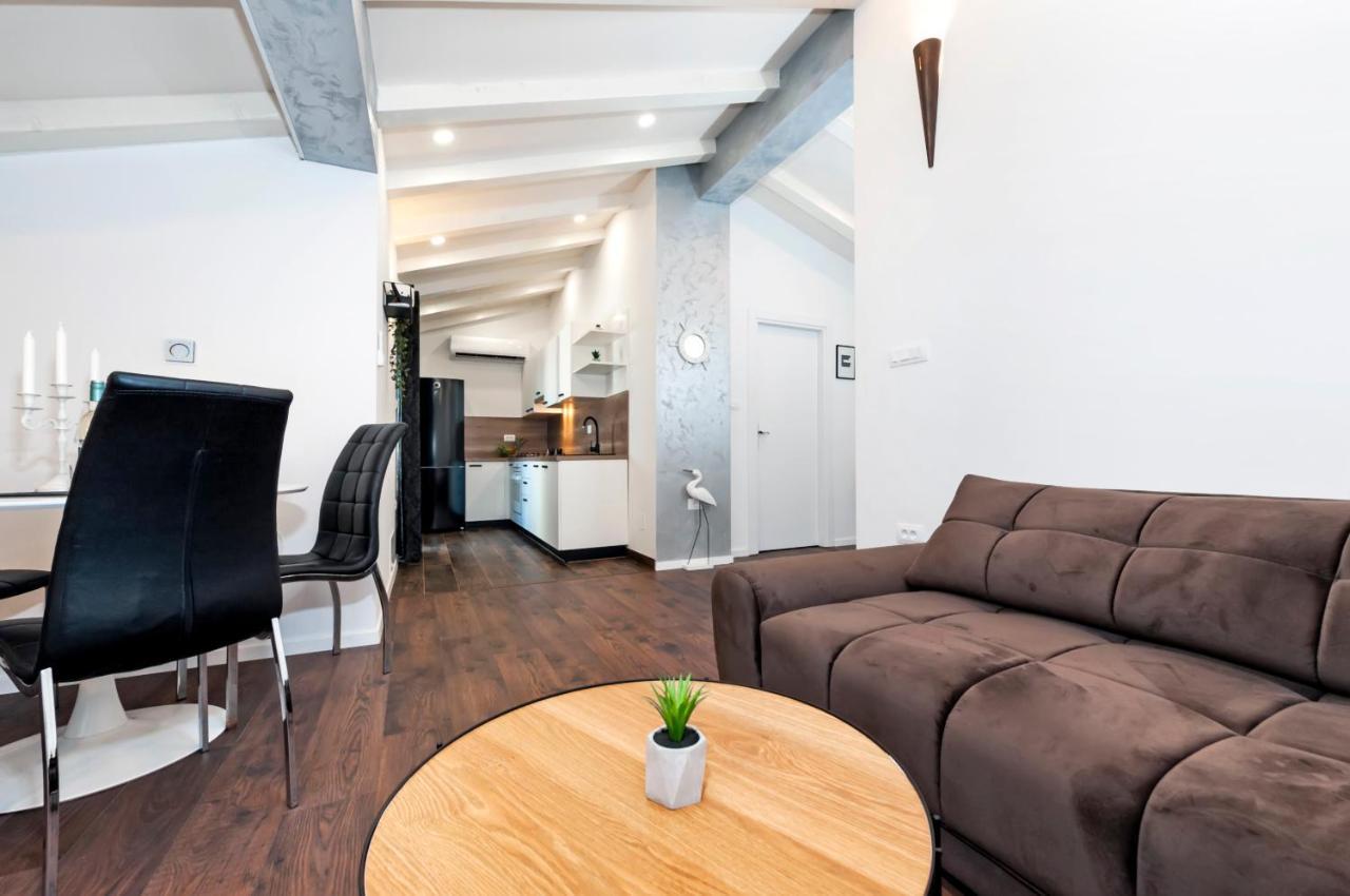 Deluxe Apartments A&A - 2 Rovinj Extérieur photo