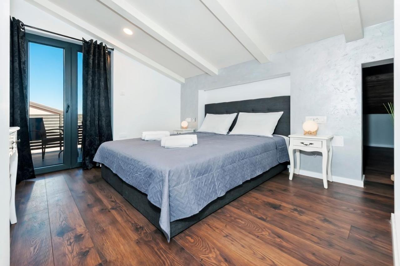 Deluxe Apartments A&A - 2 Rovinj Extérieur photo