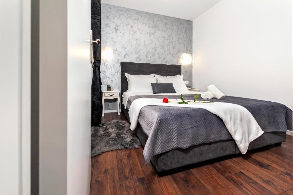 Deluxe Apartments A&A - 2 Rovinj Extérieur photo