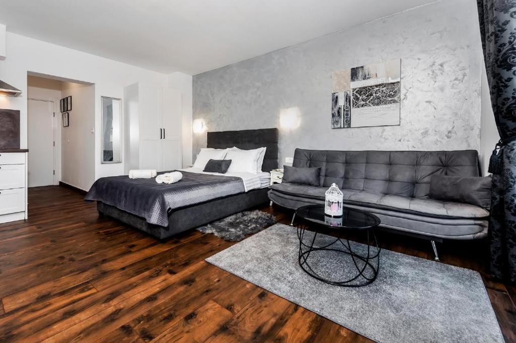 Deluxe Apartments A&A - 2 Rovinj Extérieur photo