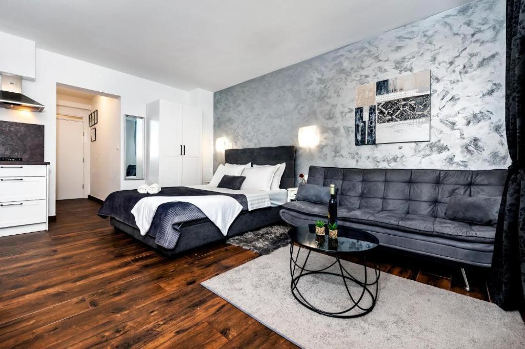 Deluxe Apartments A&A - 2 Rovinj Extérieur photo