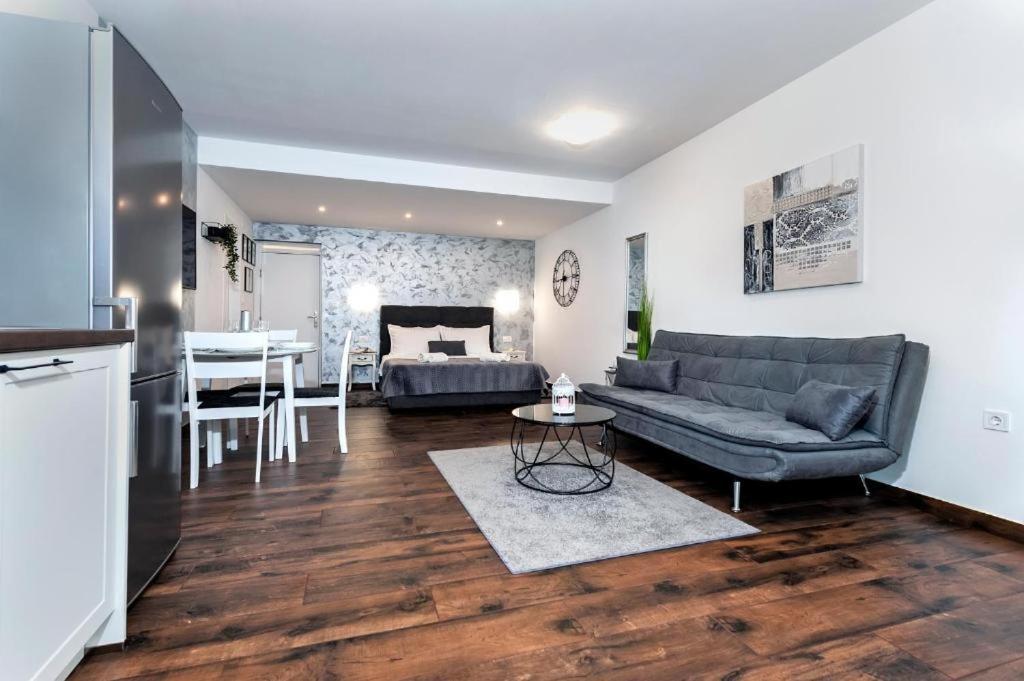 Deluxe Apartments A&A - 2 Rovinj Extérieur photo