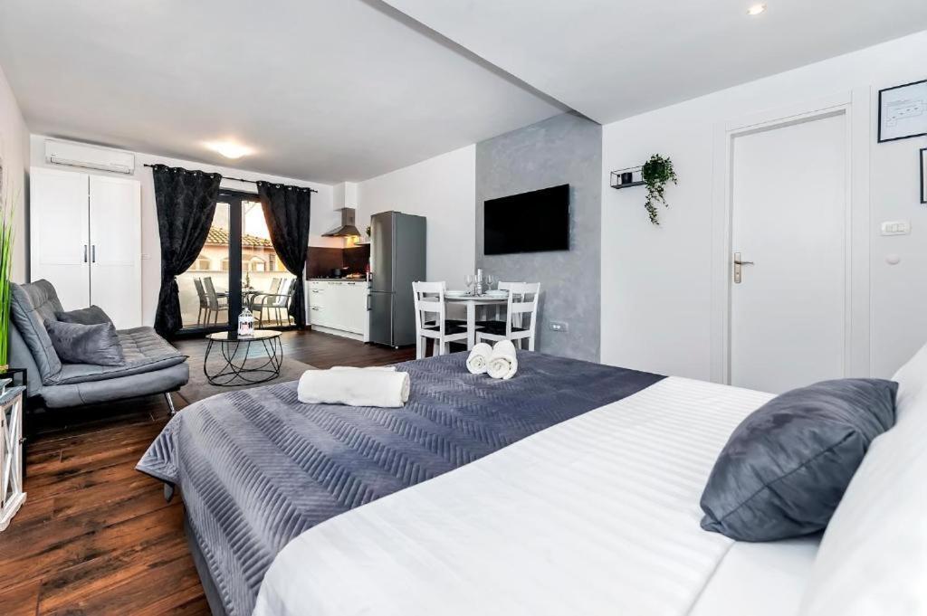 Deluxe Apartments A&A - 2 Rovinj Extérieur photo