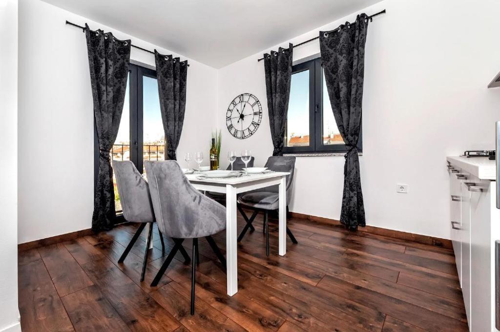 Deluxe Apartments A&A - 2 Rovinj Extérieur photo